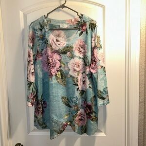 Floral top with tiny sparkles.